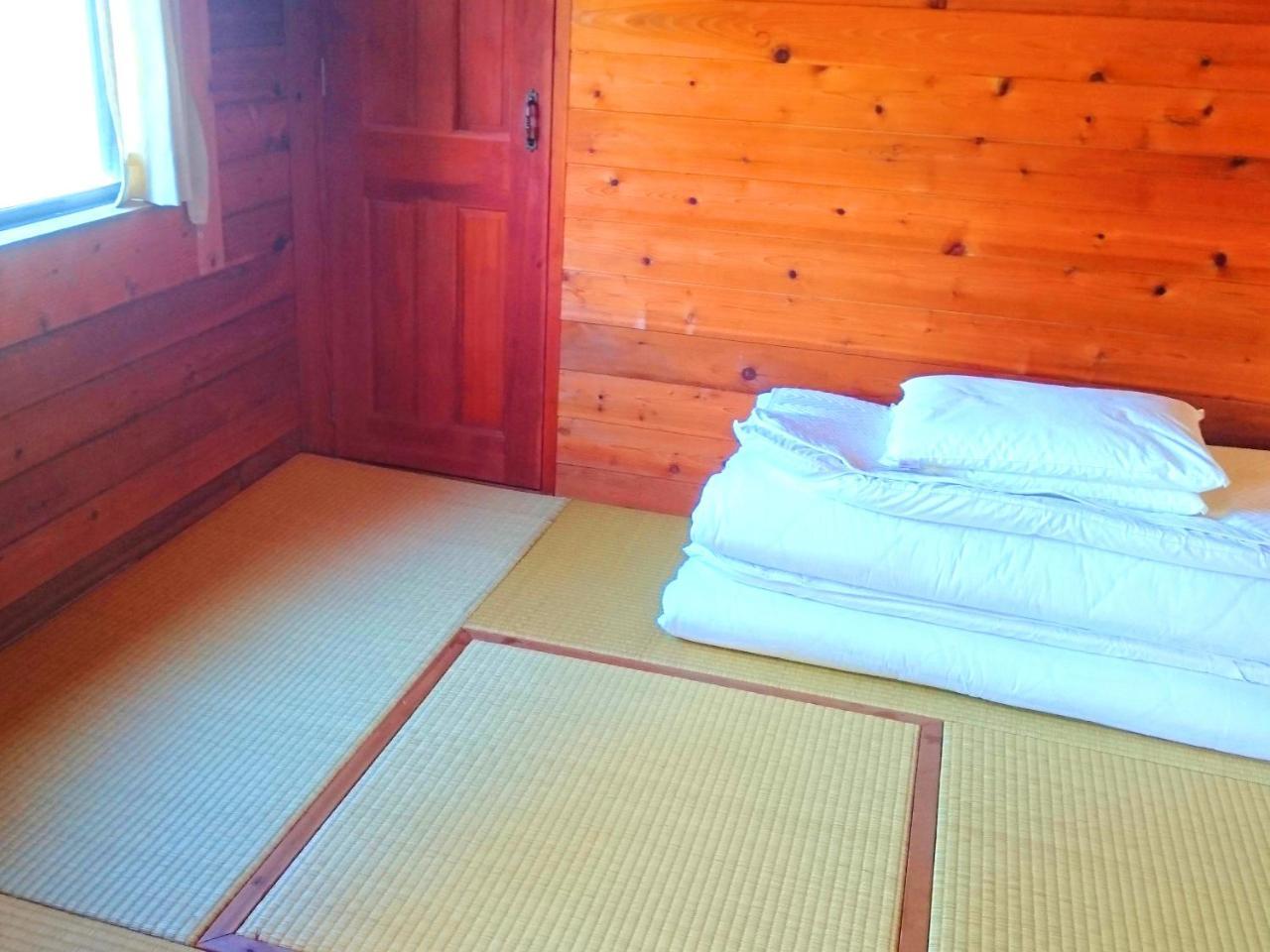 Private Beach House Motobu Exteriör bild